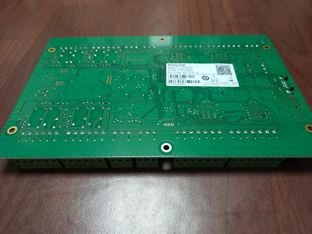 Honeywell PRO4000 access control panel controller (view 4)